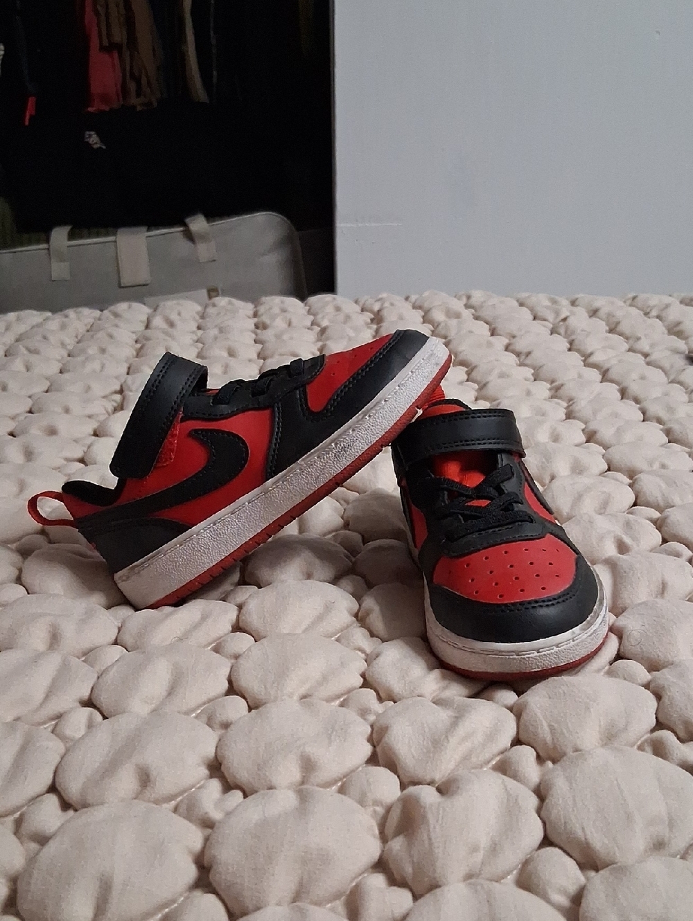 Nike Kids Red and Black Velcro Low-Top Sneakers